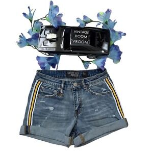 Cote De Nuits NWOT Shorts for Juniors/Women 3/4